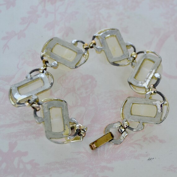 Vintage Bracelet with Thermoset Lucite Plastic in… - image 7