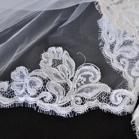 Vintage 1970s Bridal Cap and Veil with Lace Appli… - image 10