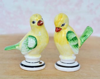 Vintage Ceramic Pig Salt and Pepper Shakers Made in Japan - Etsy