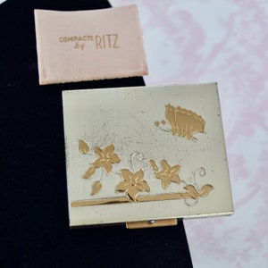 Vintage Powder Compact with a Butterfly and Flower by Ritz Made of Silver and Gold Tone Metal