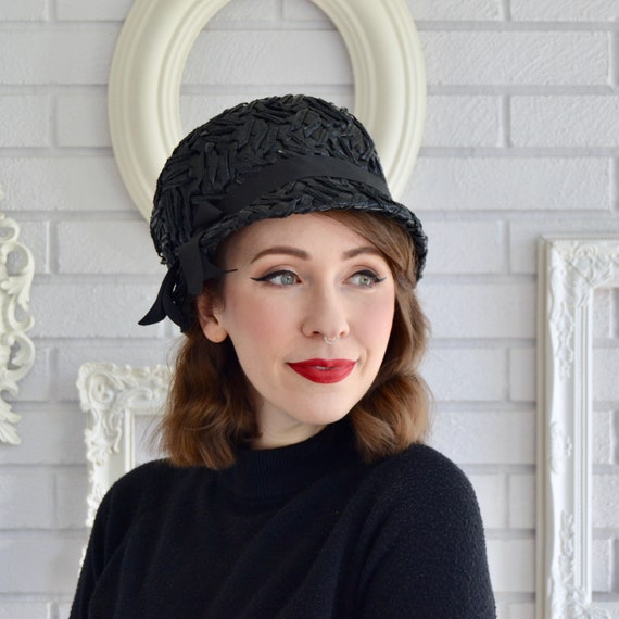 Vintage 1960s Black Raffia Hat with Black Ribbon - image 9