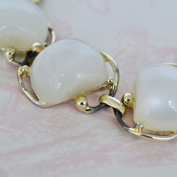 Vintage Bracelet with Thermoset Lucite Plastic in… - image 3