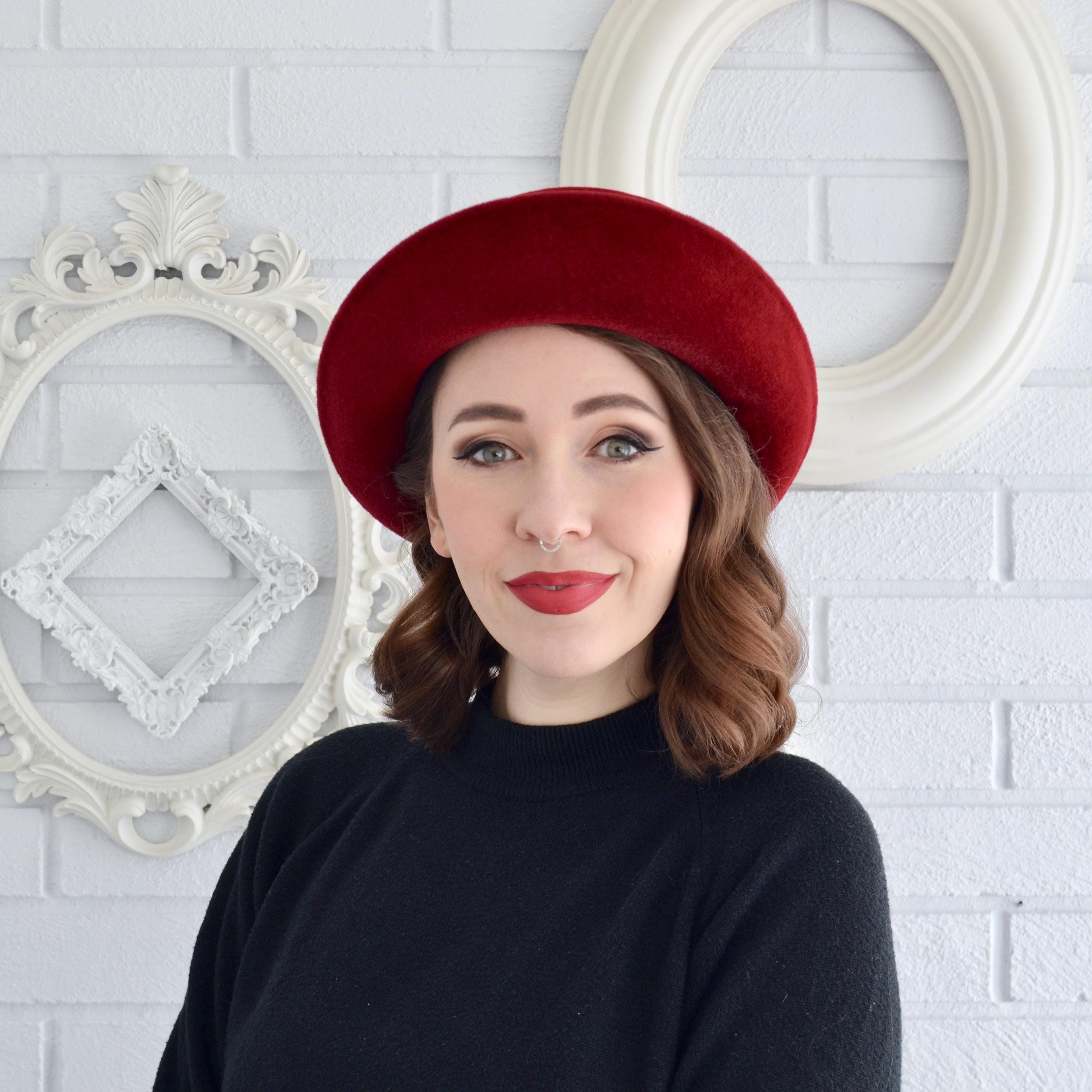 Vintage 1950s Flo-Dénis Velvet Hat Fuchsia Burgundy Tilt Hat 50 main image 2