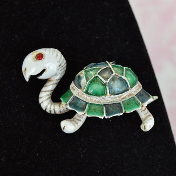 Vintage Enamel Turtle Brooch with Red Rhinestone … - image 1