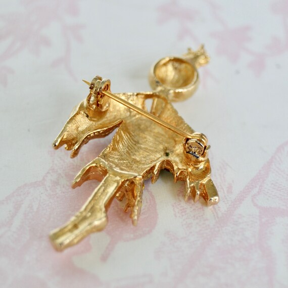 Vintage Scarecrow Brooch Made of Gold Tone Metal … - image 7