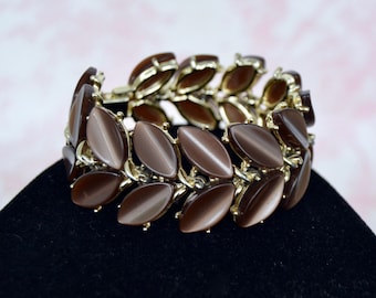 Vintage Bracelet in Gold Tone Metal with Dark Brown Thermoset Leaves