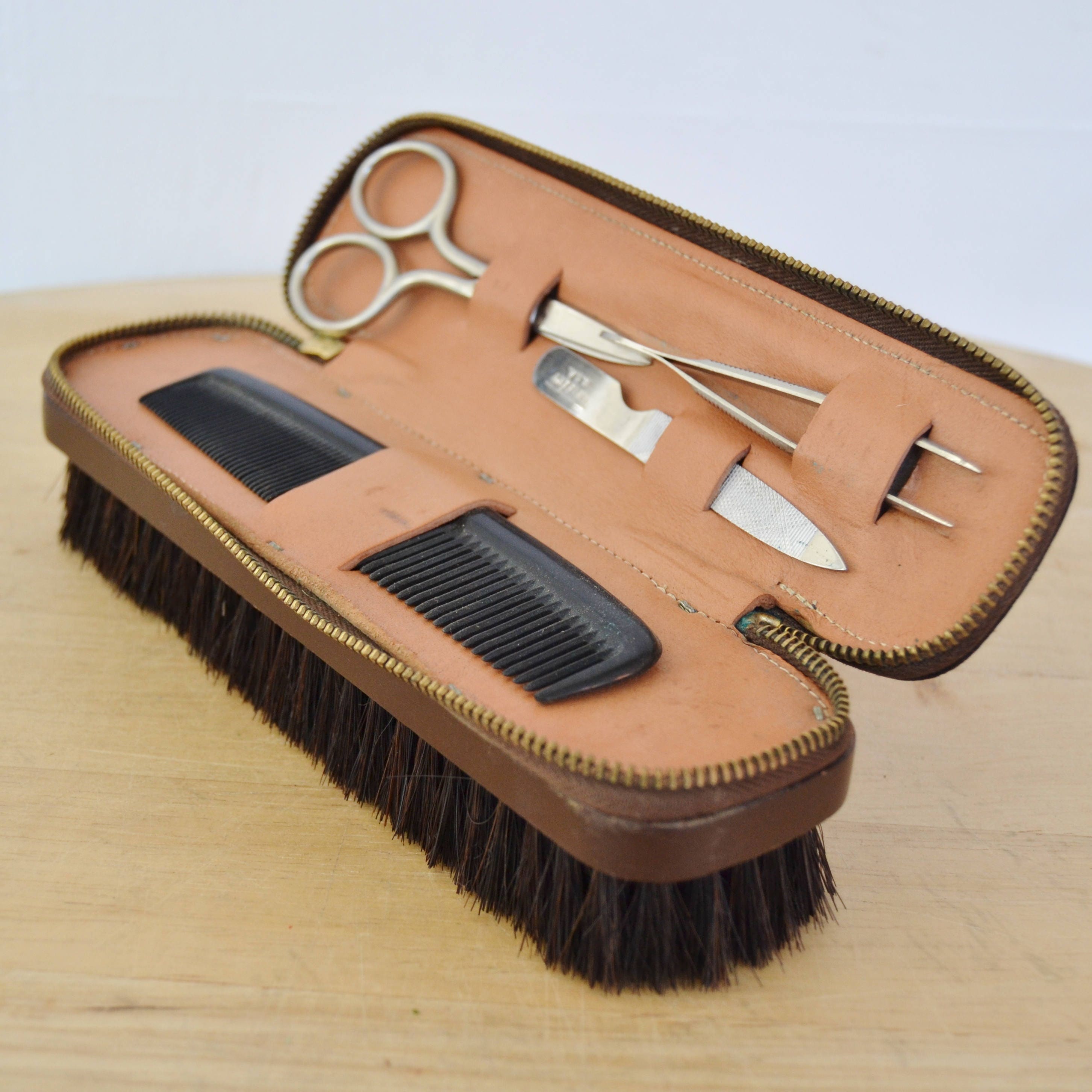 Vintage Reine Borsten Grooming Set, Brush, Nails, Tools. Leather, Germany.