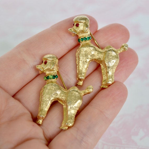 Vintage Pair of Poodle Pins Made of Gold Tone Met… - image 8