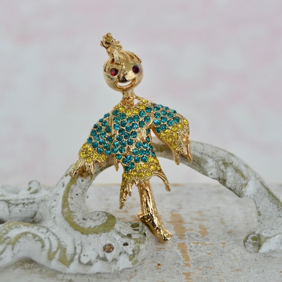 Vintage Scarecrow Brooch Made of Gold Tone Metal … - image 2