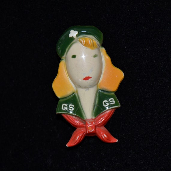 Vintage 1940s Girl Scout Brooch Made of Plastic a… - image 1
