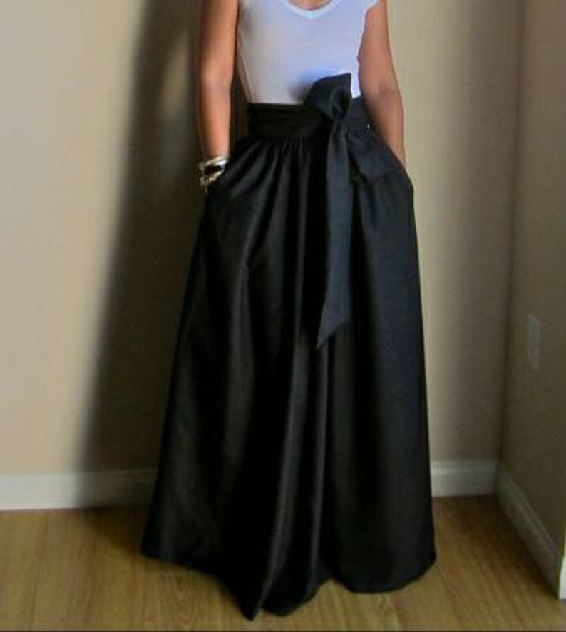 Plain Maxi Bazine Solid Black Skirt