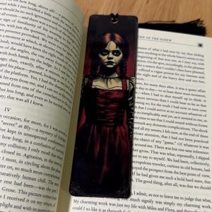 Horror Movie Inspired Bookmarks | Set of 5 Creepy Bookmarks | Scary Movie Gift | Halloween Reading Accessory | Horror Fan Collectible