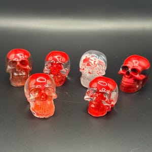 Gothic Skull Keychain: Spooky Halloween Bag Charm