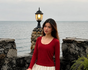 Top rojo de manga larga con cuello redondo para mujer, camiseta básica minimalista, camisa informal suave, top para usar a diario, blusa de punto elástico, top cápsula.