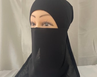 Demi-niqabs disponibles dans une variété de couleurs