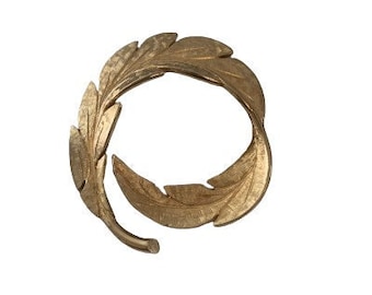 Monet Brushed Gold Wreath Brooch // Vintage 1960s Statement Costume Jewelry