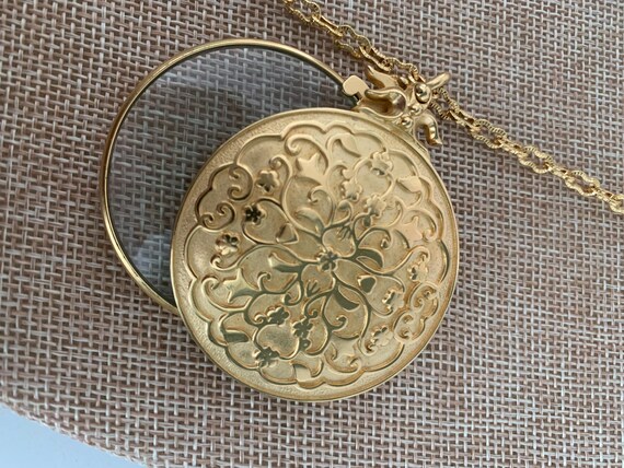 Joan rivers magnifying pendant Gem