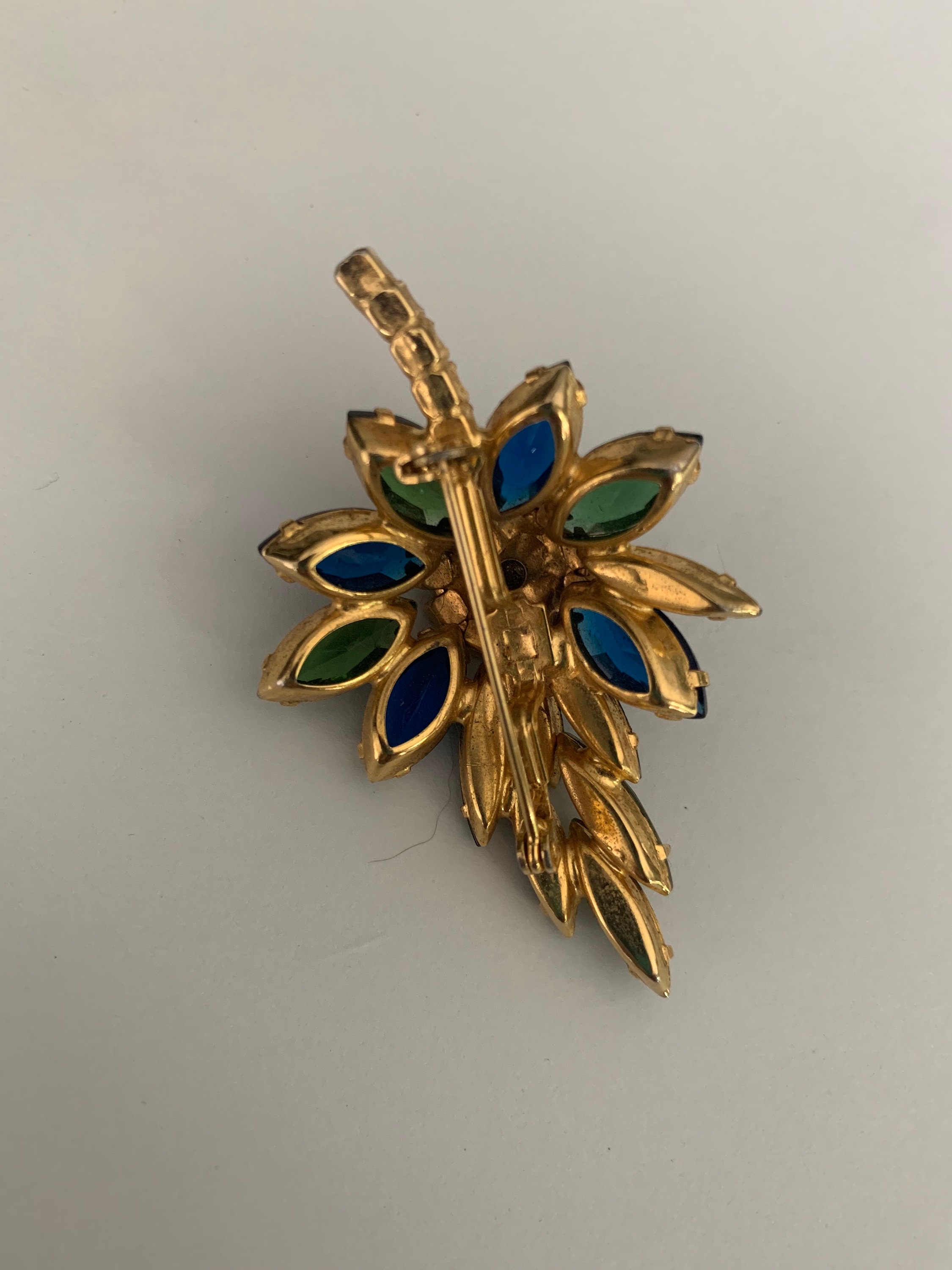 Juliana Blue Green Rivoli Rhinestone Brooch Pin // Mid Juliana Blue Green Rivoli Rhinestone Brooch Pin // Mid