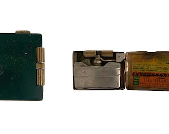 Vintage Green Enamel Stratoflame Lighter / 1950s Stratford Pen Corp.