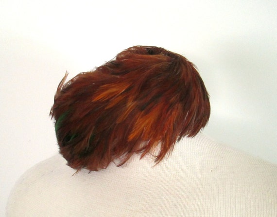 Rooster Feather Hat Cloche Pillbox Vintage 1950s M