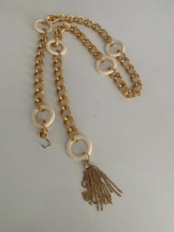 Lucite Rings Gold Chain Tassel Belt - image 2