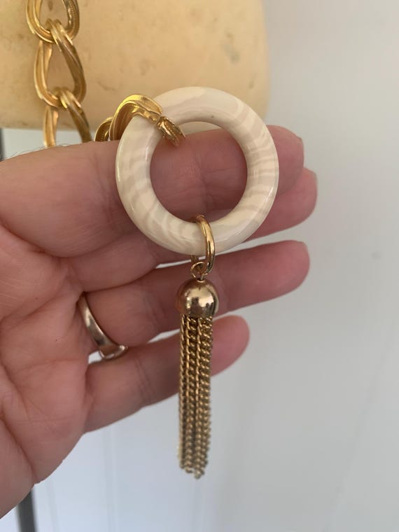 Lucite Rings Gold Chain Tassel Belt - image 8
