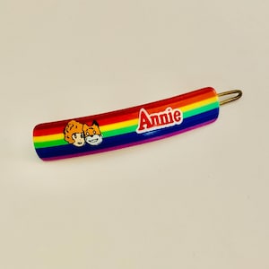 Orphan Annie & Sandy Regenbogen Haarspange