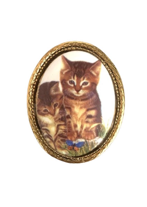 Cats Kittens Cameo Brooch Pin
