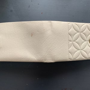 1960s Cream Color Billfold Wallet image 8