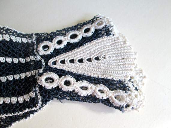 Victorian Handmade Lace Gloves - image 4