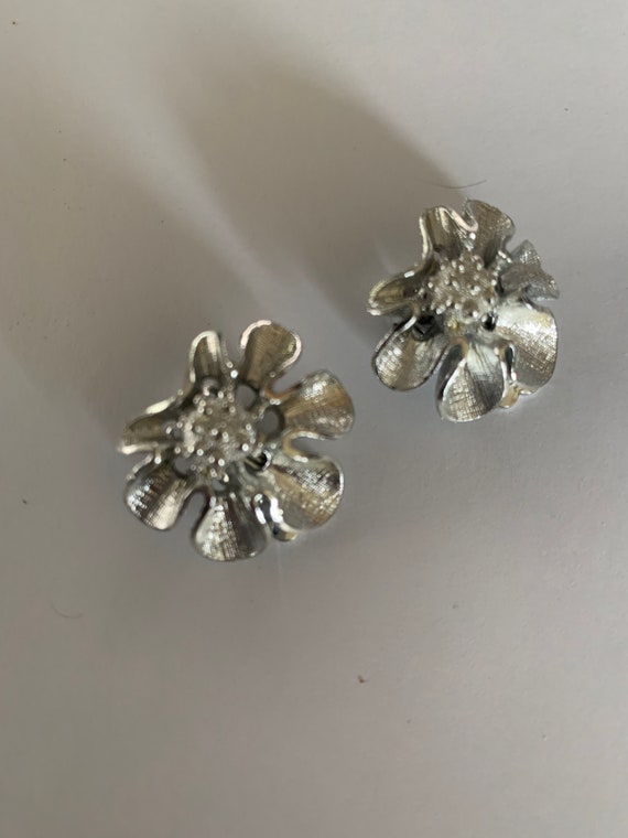 Coro Silvertone Clip On Earrings Two Pairs - image 4