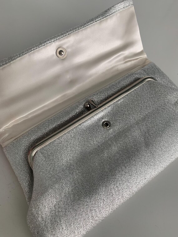 1960s Lady Buxton Silver Lame Clutch Purse - image 8