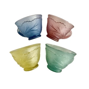 Art Deco Pastel Glass Tea Coffee Cups Vintage Kitchenware