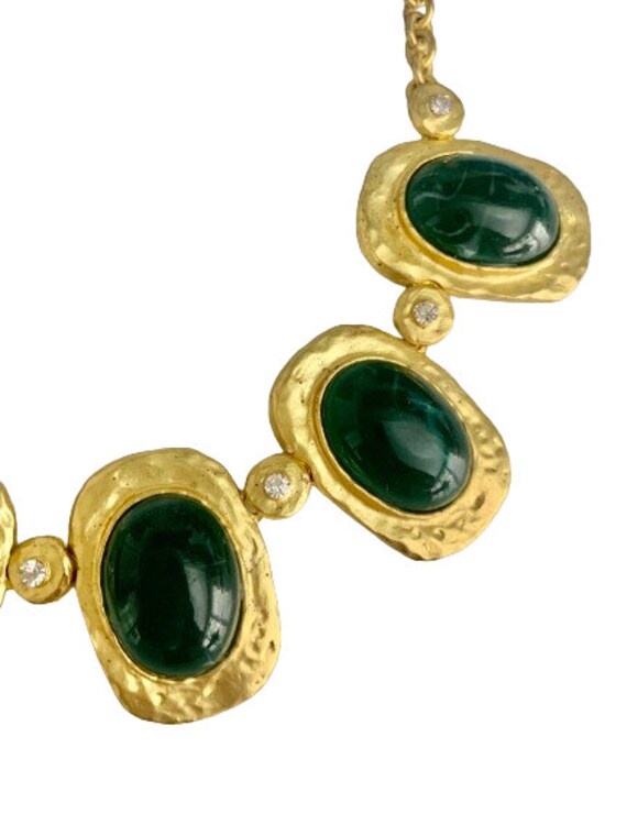 Kenneth J Lane Hammered Gold Emerald Necklace - image 10