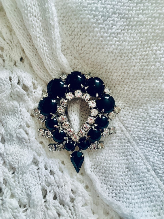 Black Rhinestone Teardrop Brooch