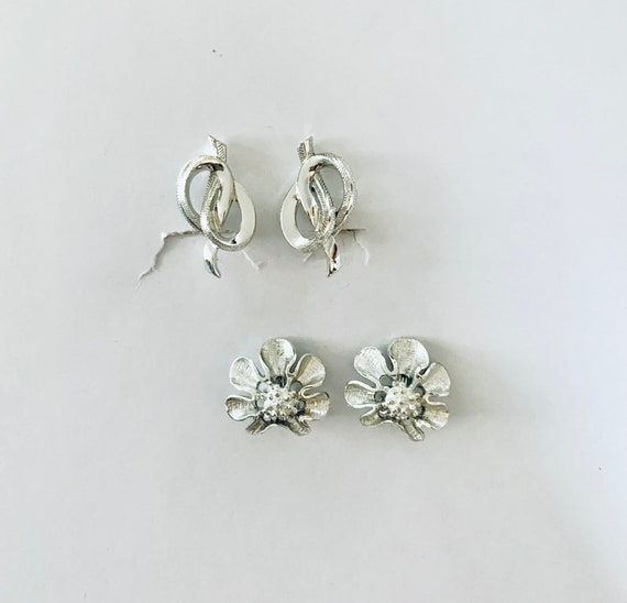 Coro Silvertone Clip On Earrings Two Pairs - image 2