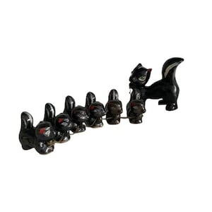 Figurine di puzzola incatenata Redware anni &#39;50 Vintage anni &#39;50 Giappone