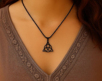 Celtic Knot Triquetra Pendant Necklace: Stainless Steel Pagan Jewelry