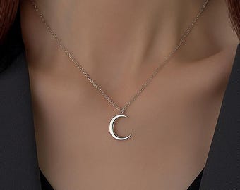 シルバーの三日月ネックレス、占星術ジュエリー、彼女への贈り物