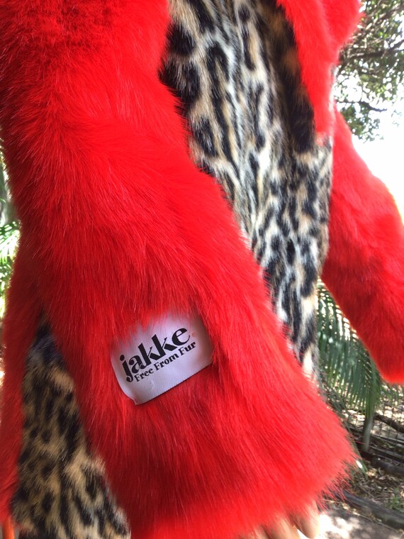 Jakke red faux fur jacket w. Animal print front 10 - image 6