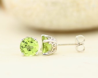 Solid 14k White Gold Peridot Stud Earrings 6mm Round