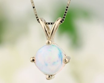 14K Yellow Gold Natural Rainbow Ethiopian Opal 6mm Cabochon Necklace. 18" 14k Gold Box Chain