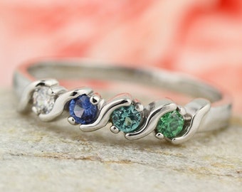 3, 4, or 5 Birthstones Wave Mother's Ring in Solid 10k White, Yellow Custom Family Ring ST5702