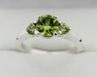 3 Stones 1.25 cts  Natural Green Peridot Solid 14K White Gold Ring