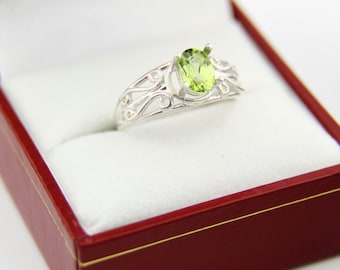 Natural Green Peridot Solid 14K White Gold Diamond Ring