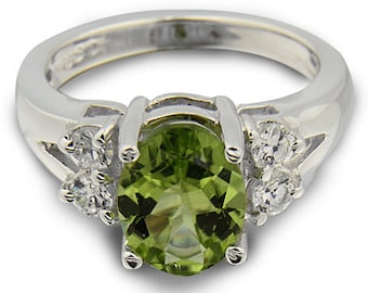 Gorgeours 1.98 Cts  9x7mm Green  Peridot 14K White Gold Diamond Ring