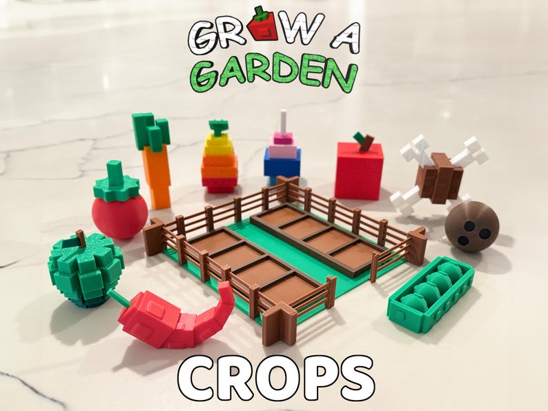 Op de afbeelding: Een verzameling kleurrijke, gepixelde gewassen, waaronder een rode appel, een groene artisjok, een wortel en een rode chilipeper. Een klein bruin hek omringt twee groene percelen. De tekst "Grow a Garden" en "Crops" worden weergegeven.