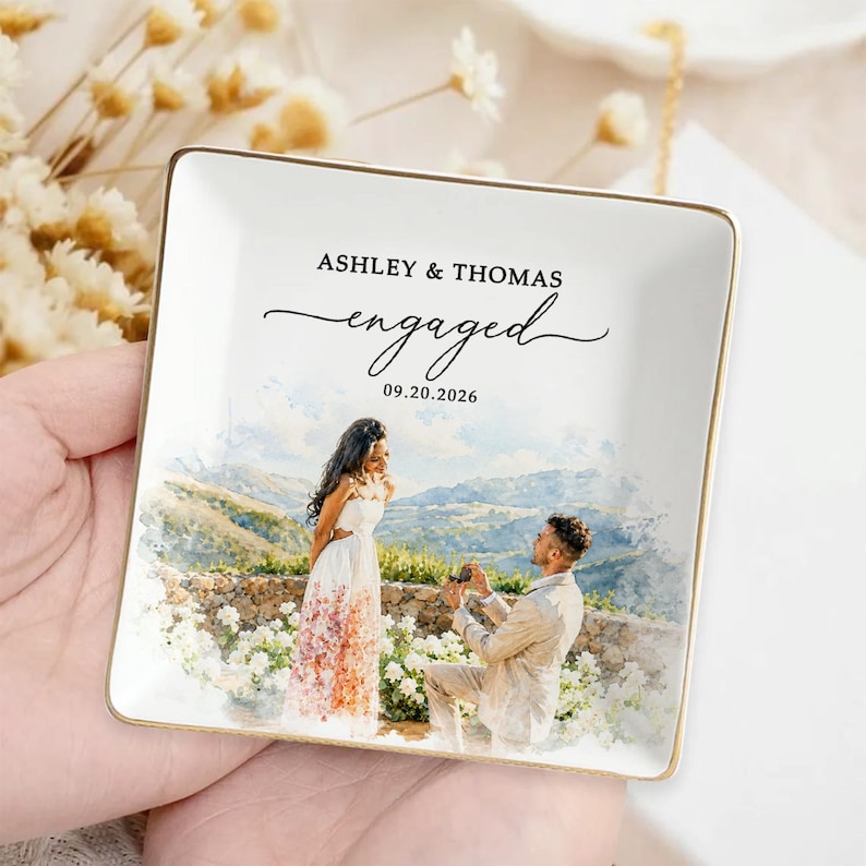 Custom Engagement Ring Dish, Proposal Photo Trinket Tray, Watercolor Couple Portrait Gift, Engaged Ornament, Engagement Gift For Her 画像 4