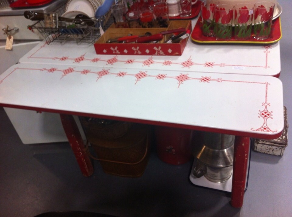 Vintage 1940 Red and White Enamel Top Kitchen Table Etsy