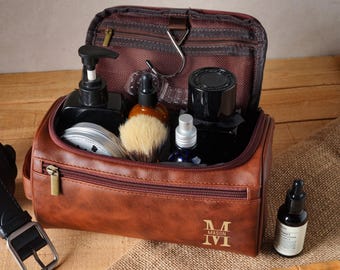 Personalized Engraved Leather Toiletry Bag,Men's Travel Dopp Kit,Groomsmen Gifts,Anniversary Gift for Him